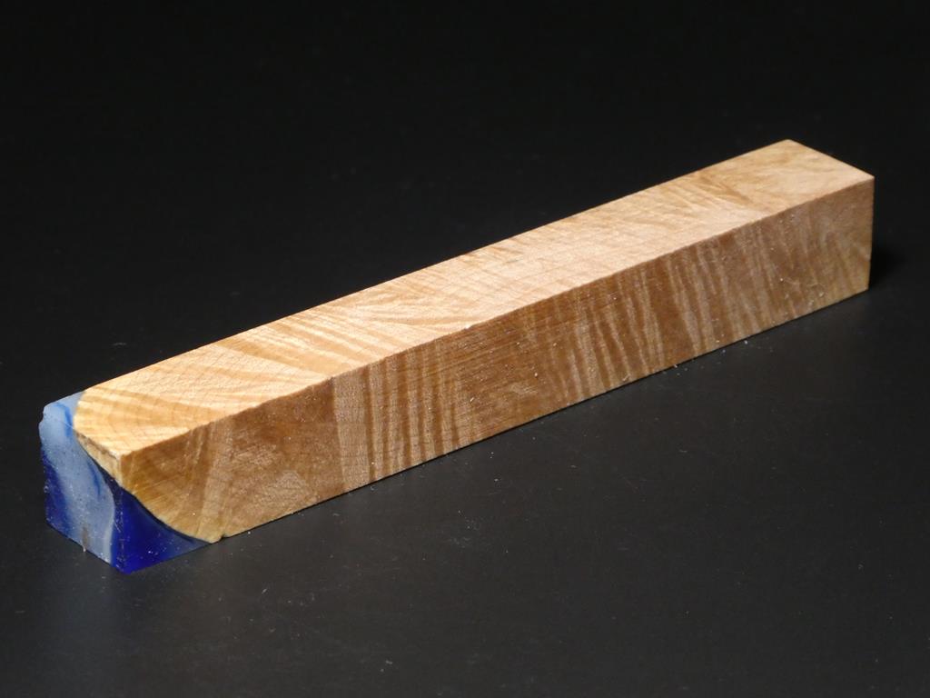 Natural / Blue, White Hybrid Pen Blank